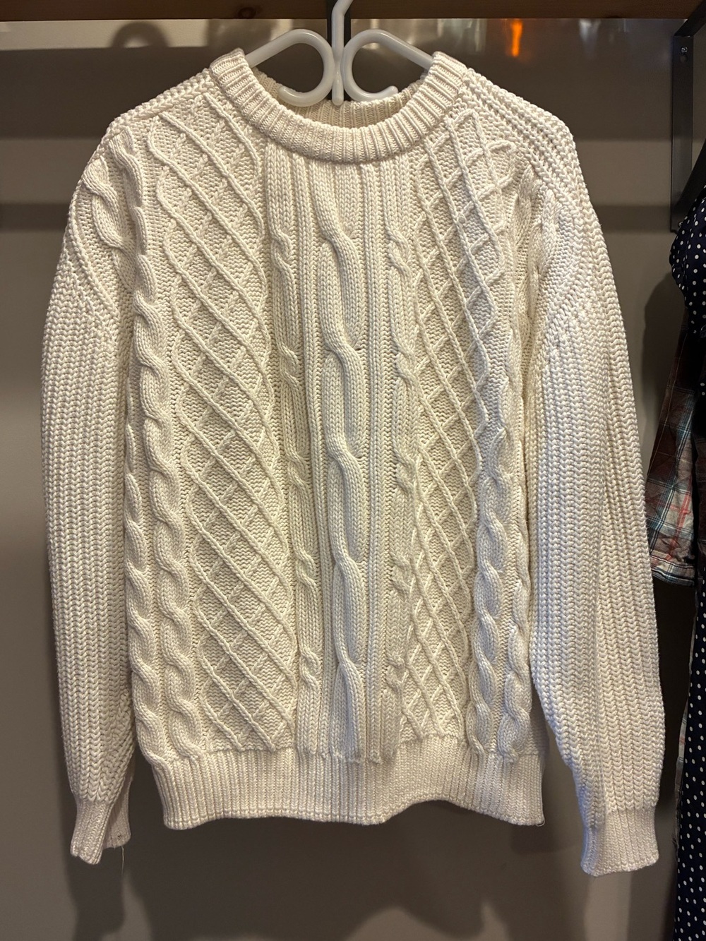 Chunky vintage white cable knit sweater